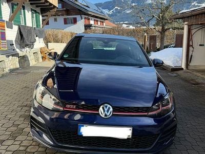 Gebraucht VW Golf VIII GTI 245 PS (180 kW) 2020 Blau Limousine