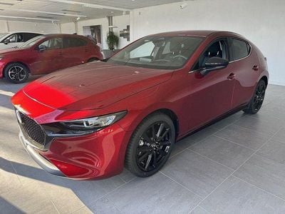 Neu Mazda 3 140 PS (102 kW) 2025 Rot Limousine