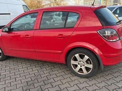 Gebraucht Opel Astra 104 PS (76 kW) 2007 Rot Limousine