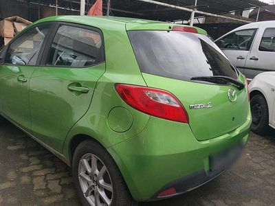Second-hand Mazda 2 91 CP (66 kW) 2009 Verde Hatchback