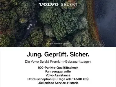 Begagnad Volvo C40 Ultimate 300 kW (408 HK) 2022 Svart SUV