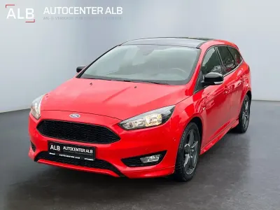 Używany Ford Focus ST-Line 150 KM (110 kW) 2017 Czerwony Kombi