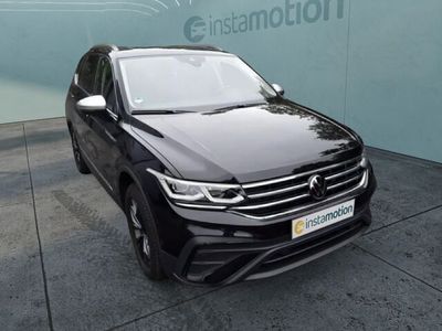 Schwarz Gebraucht 2023 VW Tiguan Move SUV | 45.000 €