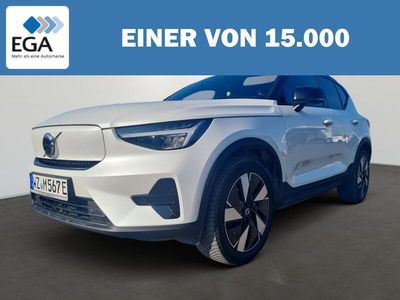 Weiß metallic Gebraucht 2023 Volvo XC40 Plus SUV | 40.090 € (Fairer Preis)