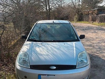 Usata Ford Fiesta 2003 Argento Utilitaria