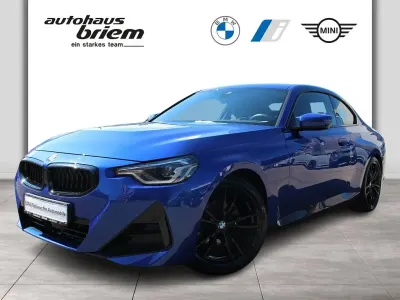 Gebraucht BMW 220 M Sport 184 PS (135 kW) 2023 Blau Coupé