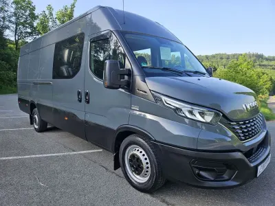 Gebraucht Iveco Daily 179 PS (131 kW) 2021 Grau Limousine