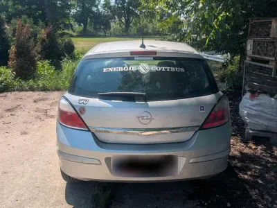 Gebraucht Opel Astra 105 PS (77 kW) 2003 Grau Coupé