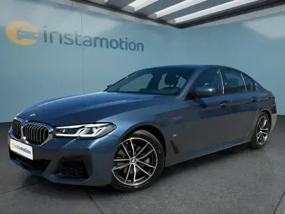 Gebraucht BMW 520 M Sport 190 PS (139 kW) 2023 Blau Limousine