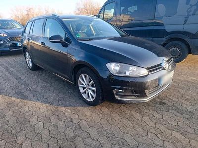 Schwarz Gebraucht 2015 VW Golf VII LOUNGE Kombi | 8.250 € (Guter Preis)