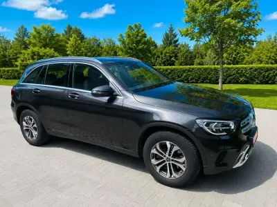 Gebraucht Mercedes GLC200 163 PS (119 kW) 2020 Grau SUV