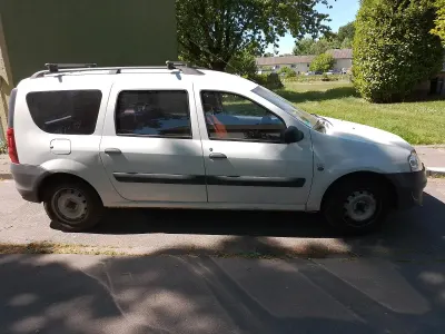 Gebraucht Dacia Logan Basis 75 PS (55 kW) 2010 Weiß Kombi