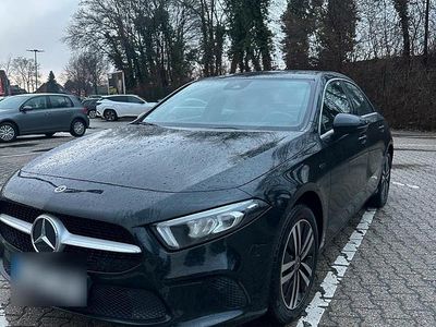 Gebraucht Mercedes A250 160 PS (117 kW) 2020 Schwarz Limousine