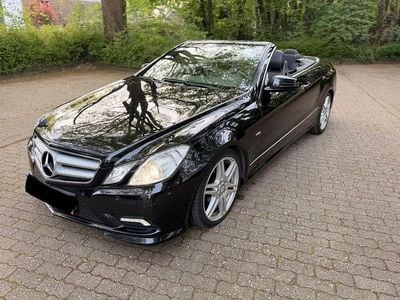 Second-hand Mercedes E220 AMG 170 CP (125 kW) 2010 Negru Cabrio