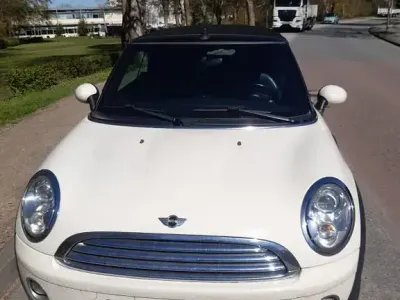Gebraucht Mini Cooper Cabriolet 120 PS (88 kW) 2010 Weiß Cabrio