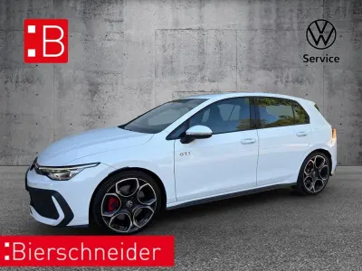 Gebraucht VW Golf VIII GTI 265 PS (194 kW) 2024 Weiss Limousine