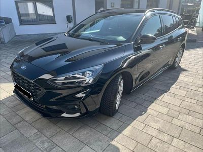 Gebraucht Ford Focus ST-Line 120 PS (88 kW) 2018 Schwarz Kombi