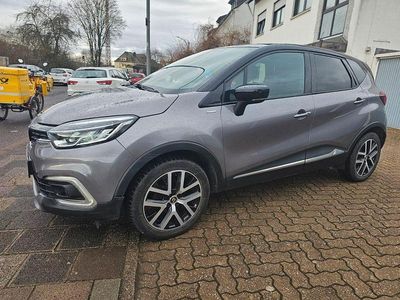 Grau Gebraucht 2019 Renault Captur SUV | 7.900 € (Guter Preis)