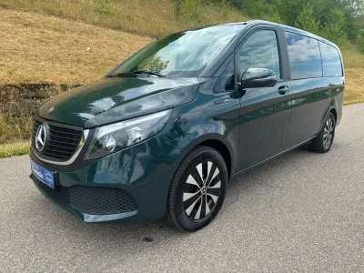 Gebraucht Mercedes EQV300 150 kW (204 PS) 2022 Grün Van / Kleinbus