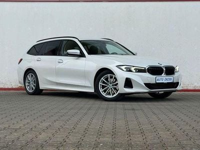 Gebraucht BMW 320 Shadowline 190 PS (139 kW) 2022 Mineralweiss metallic Kombi
