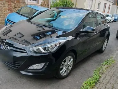 Gebraucht Hyundai i30 99 PS (72 kW) 2012 Schwarz Coupé