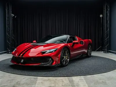 Neu Ferrari 296 2026 Rot