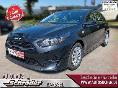 Schwarz Gebraucht 2022 Kia Ceed Start Kleinwagen | 14.450 € (Guter Preis)