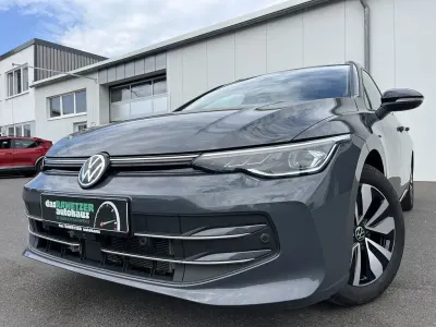 Gebraucht VW Golf VIII Goal 150 PS (110 kW) 2025 Delfingrau Kombi
