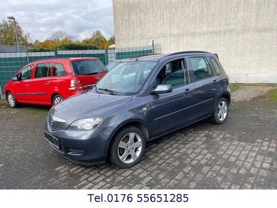 Grau Gebraucht 2004 Mazda 2 Limousine | 2.399 € (Fairer Preis)