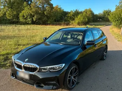 Gebraucht BMW 320 Advantage 190 PS (139 kW) 2021 Schwarz Kombi