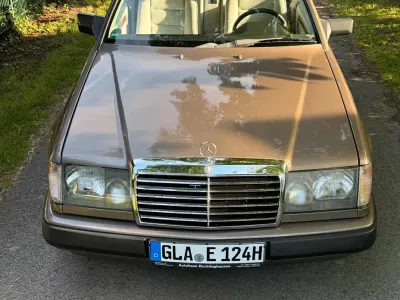 Gebraucht Mercedes E230 132 PS (97 kW) 1987 Braun Coupé