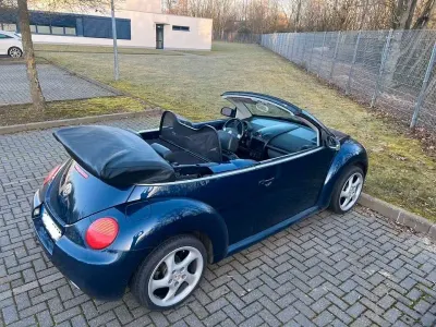 Gebraucht VW New Beetle 102 PS (75 kW) 2005 Blau Kleinwagen