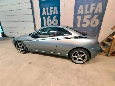 Gebraucht Alfa Romeo GTV 150 PS (110 kW) 2000 Grau Coupé