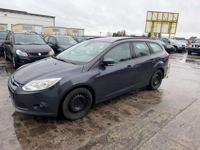 Gebraucht Ford Focus Trend 116 PS (85 kW) 2012 Grau Limousine