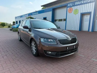 Gebraucht Skoda Octavia LAURIN & KLEMENT 184 PS (135 kW) 2016 Braun Kombi