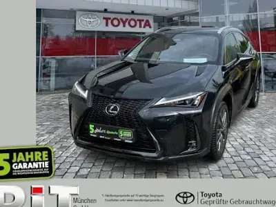 Gebraucht Lexus UX 300h Sport Design Packet 199 PS (146 kW) 2024 Schwarz SUV