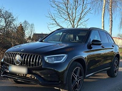 Gebraucht Mercedes GLC300 AMG line 194 PS (142 kW) 2021 Schwarz SUV