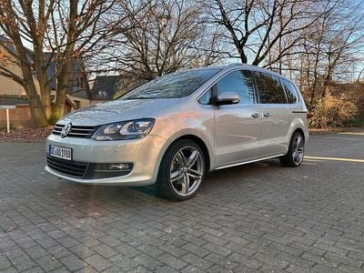 Gebraucht VW Sharan Highline 200 PS (147 kW) 2013 Silber Van / Kleinbus