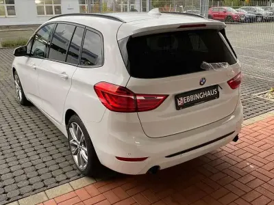 Gebraucht BMW 220 Gran Tourer Sport Line 192 PS (141 kW) 2015 Van / Kleinbus