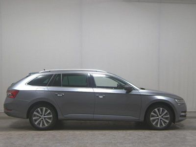 Usata Skoda Superb Style 150 CV (110 kW) 2023 Grigio Station wagon