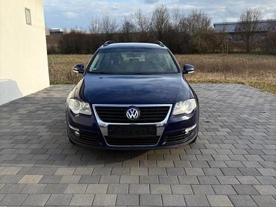 Gebraucht VW Passat 104 PS (76 kW) 2010 Blau Kombi