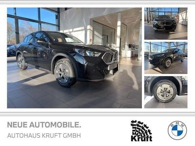 Neu BMW iX2 150 kW (204 PS) 2025 Schwarz uni SUV