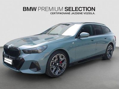 Usata BMW 520 Performance 197 CV (144 kW) 2025 Verde Station wagon