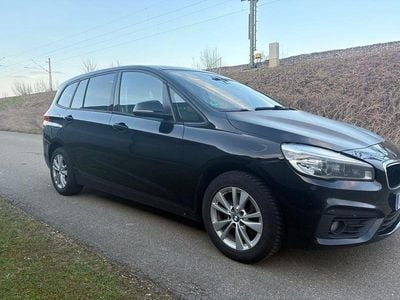 Gebraucht BMW 218 Gran Tourer Advantage 150 PS (110 kW) 2017 Schwarz Van / Kleinbus