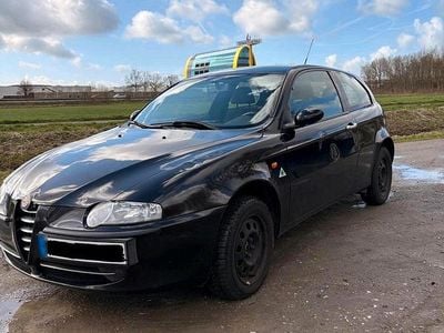 Gebraucht Alfa Romeo 147 120 PS (88 kW) 2003 Schwarz Kleinwagen
