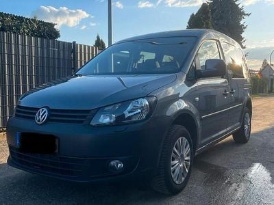 Usata VW Caddy 105 CV (77 kW) 2015 Grigio Monovolume
