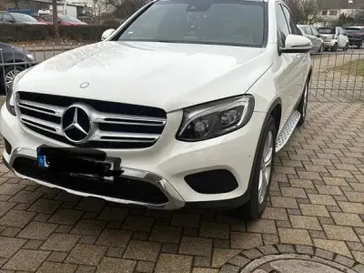 Gebraucht Mercedes GLC250 AMG line 204 PS (150 kW) 2016 Weiß SUV