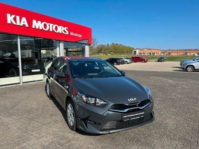 Grau Gebraucht 2024 Kia Ceed Sportswagon Comfort Kombi | 22.960 € (Guter Preis)