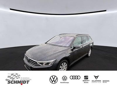 Grau Gebraucht 2023 VW Passat Business Kombi | 24.750 € (Teuer)