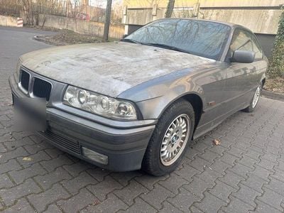 Second-hand BMW 320 150 CP (110 kW) 1994 Gri Coupe